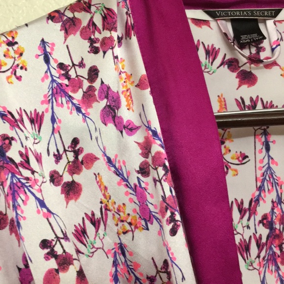 Victoria’s Secret Robe - Picture 3 of 4